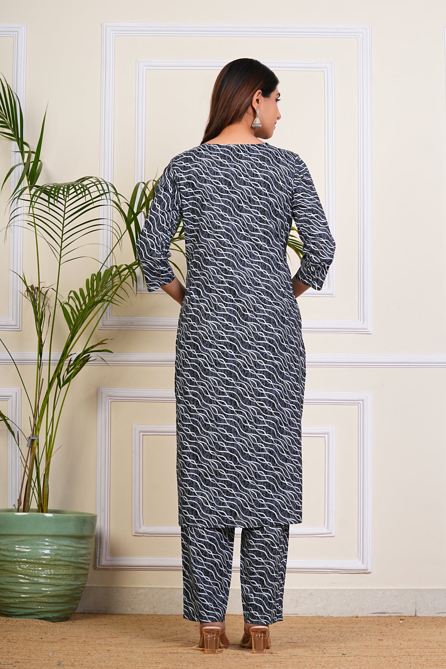 Midnight Waves Kurta Set